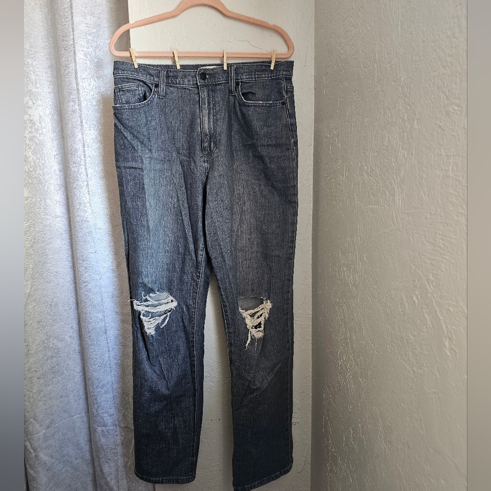 Universal threads vintage straight jeans, gray denim, ripped jeans, size 12/31R